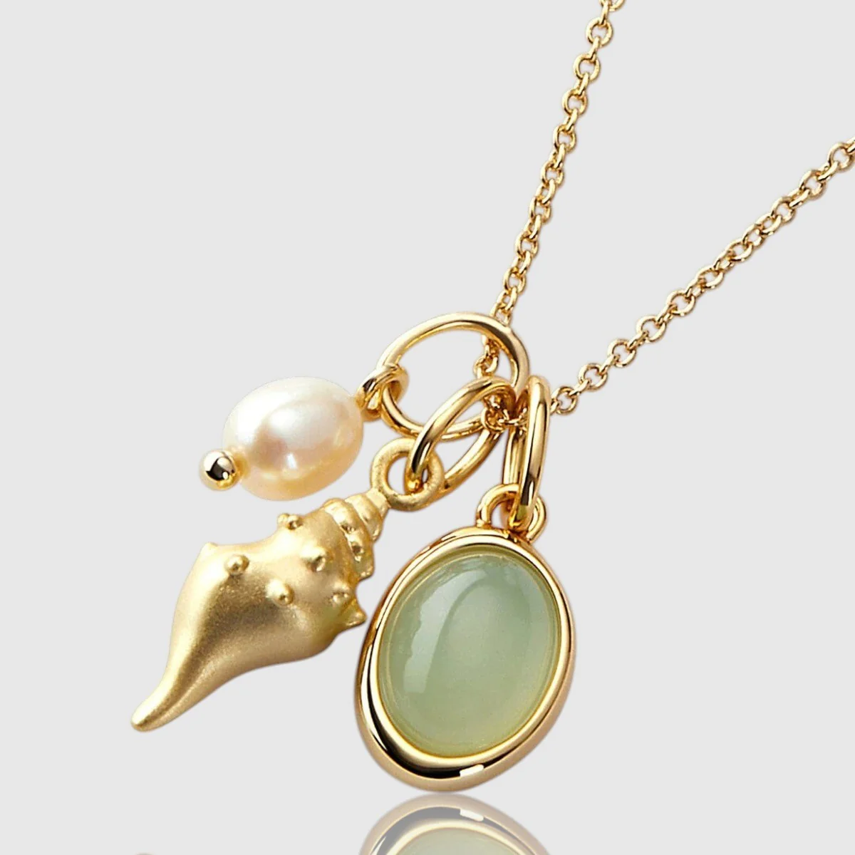 DORÉ CONCH PENDANT NECKLACE - Image 3
