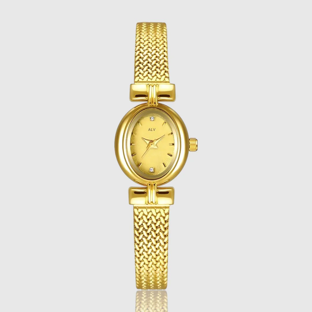GISELLE OVAL BRACELET WATCH - Image 4