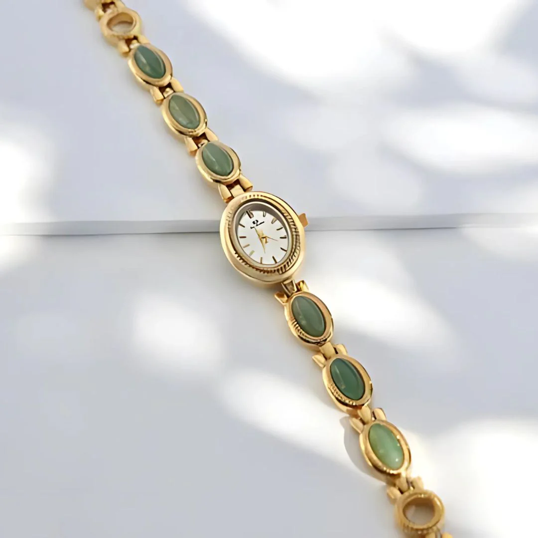 JADE PETITE BRACELET WATCH - Image 4